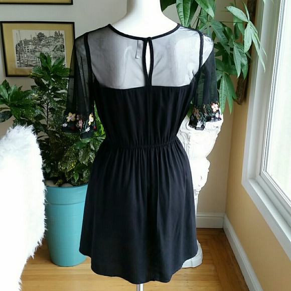 True Destiny floral embroidered black dress size Medium - Picture 6 of 8